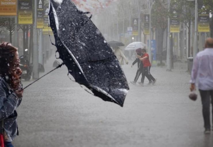 Meteoroloji Genel Müdürlüğü, birçok bölgede sağanak ve gök gürültülü sağanak