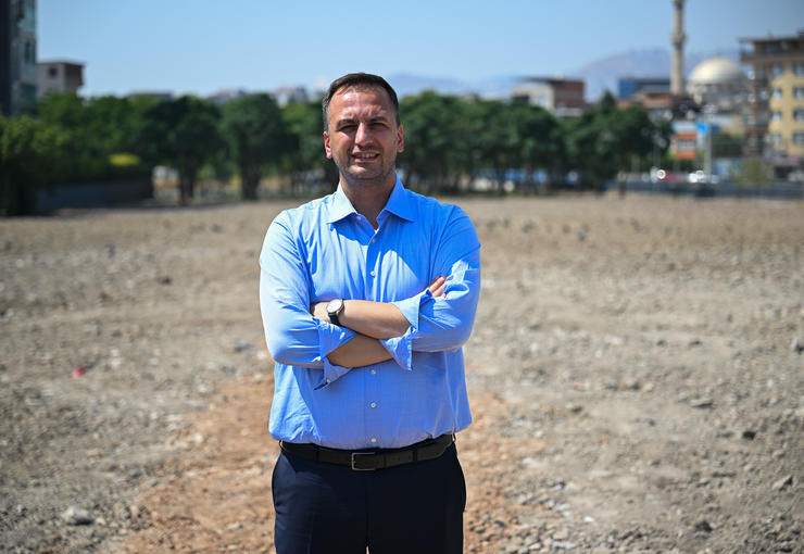 Bornova’da Kent Bostanları ve dayanışma tarlaları büyüyor. Bornova Belediyesi, Yeşilova