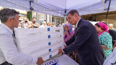 İzmir Büyükşehir Belediyesi, İzmir’in bereketli topraklarında alın teriyle üretim yapan