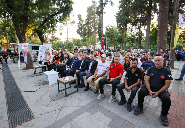 Buca Belediyesi ve İZ-AFED iş birliğiyle düzenlenen 17 Ağustos anma