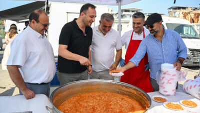 Bornova Belediye Başkanı Ömer Eşki, Türkiye'nin en büyük kent bostanında