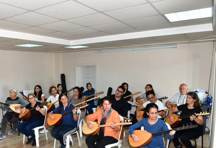 Çiğli Belediyesi, kültür ve sanat alanındaki kurslarına güz döneminde de