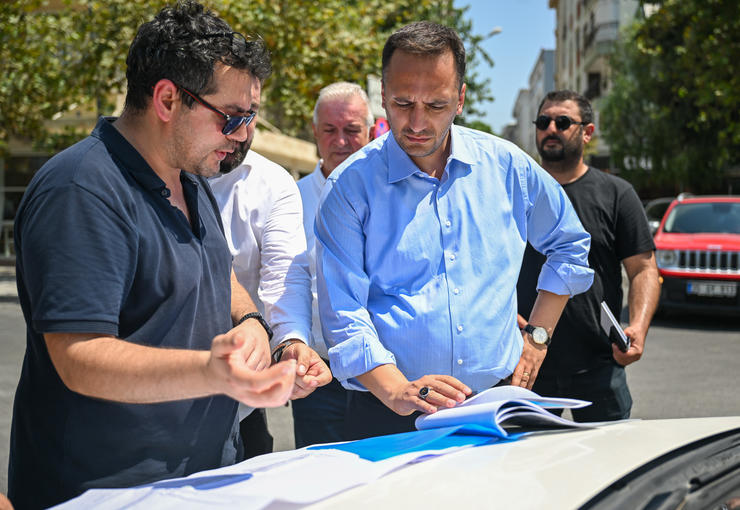 Bornova Belediyesi, Zafer ve Süvari Caddeleri'ni kapsayan büyük bir estetik