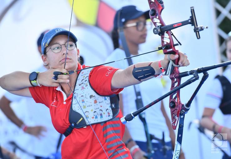 İzmir Büyükşehir Belediyesi Spor Kulübü’nün milli sporcuları Dünya Yenihayat ve