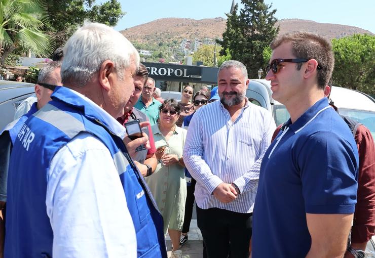 Bodrum Belediye Başkanı Tamer Mandalinci, mahallelerin ihtiyaçlarını yerinde tespit etmek