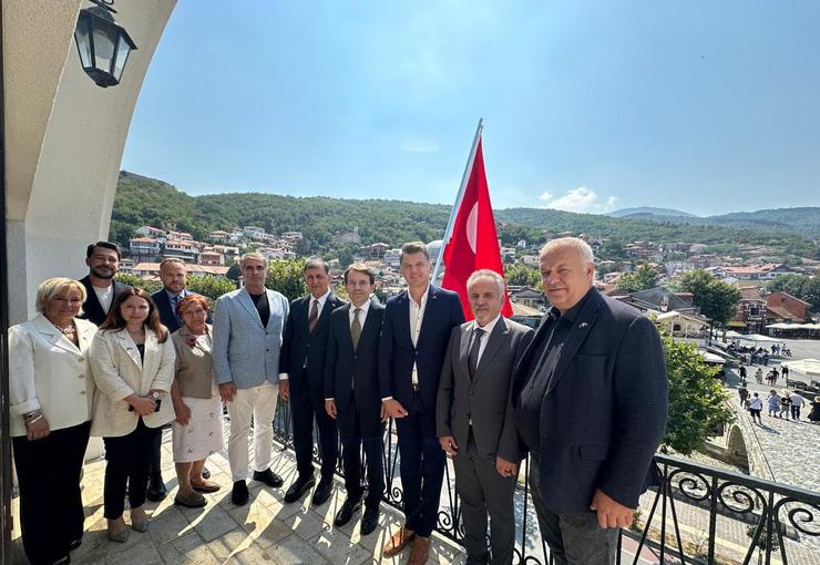 Kosova’daki çalışma ziyareti kapsamında Başbakan Albin Kurti ve dört bakanın