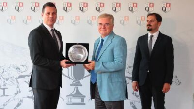 Konak Belediye Başkanlığı Koşusu, İzmir Şirinyer Hipodromu’nda heyecan dolu anlar