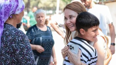 Konak Belediye Başkanı Nilüfer Çınarlı Mutlu, komşu ziyaretlerini sürdürüyor. Ballıkuyu