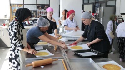 Konaklı kadınların yoğun ilgi gösterdiği Temel Pastacılık Eğitimi’nde ikinci dönem