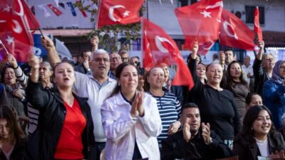 İzmir Büyükşehir Belediyesi, 30 Ağustos Zafer Bayramı’nın 104. yıl dönümünü