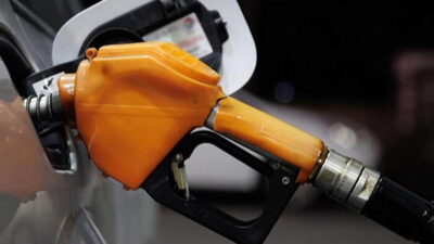 Küresel petrol fiyatlarındaki gerilemenin ardından motorinin litre fiyatında 4 ila