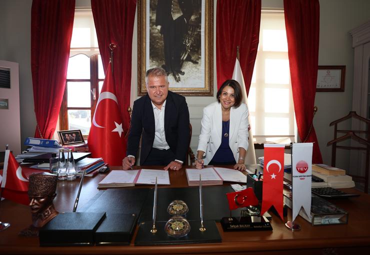 Urla Belediyesi ile Türk Eğitim Vakfı (TEV), gençlerin eğitim ve