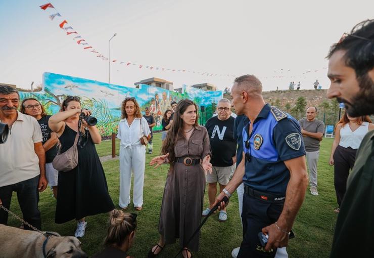 Çeşme Belediyesi, Dalyan Mahallesi’ne kazandırdığı Gazi Mustafa Kemal Atatürk Parkı’nı