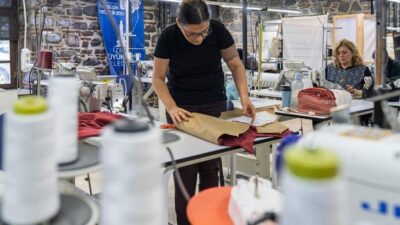 İzmir Büyükşehir Belediyesi Meslek Fabrikası, eylül ayında İzmir’in farklı noktalarındaki