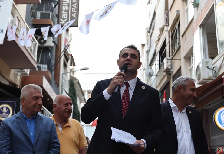 YENİ Parti Karşıyaka İlçe Başkanlığı, yoğun katılımla düzenlenen törenle açıldı.