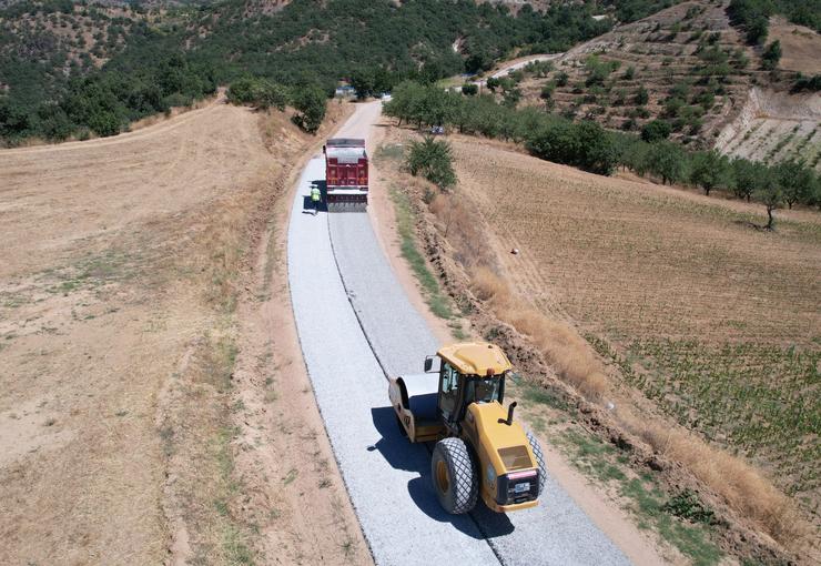 Manisa Büyükşehir Belediyesi, Demirci ilçesinde kent merkezine uzak 13 mahalleyi