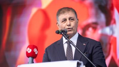 İzmir Büyükşehir Belediye Başkanı Dr. Cemil Tugay, 30 Ağustos Zafer