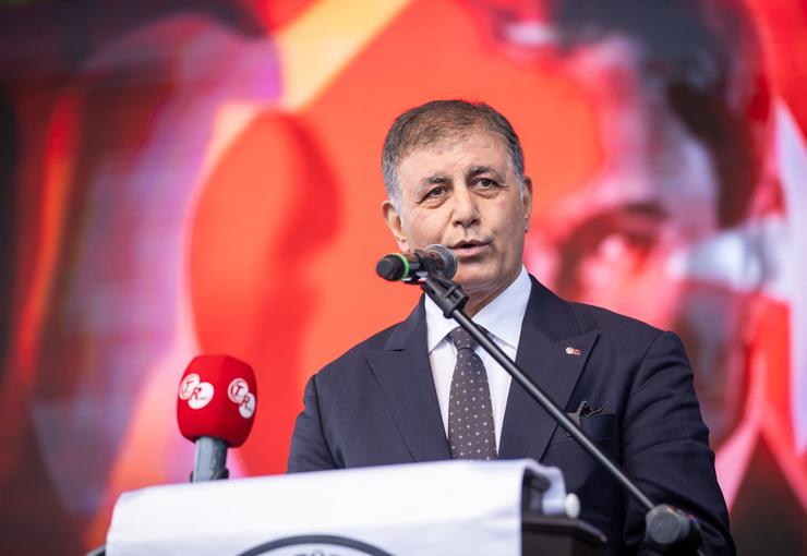 İzmir Büyükşehir Belediye Başkanı Dr. Cemil Tugay, 30 Ağustos Zafer