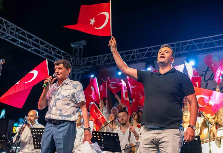 Bornova Belediyesi tarafından 30 Ağustos Zafer Bayramı kapsamında düzenlenen Zafer