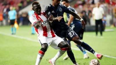 Fenerbahçe, Lyon galibiyetinin ardından çıktığı Süper Lig maçında Samsunspor’u 2-0