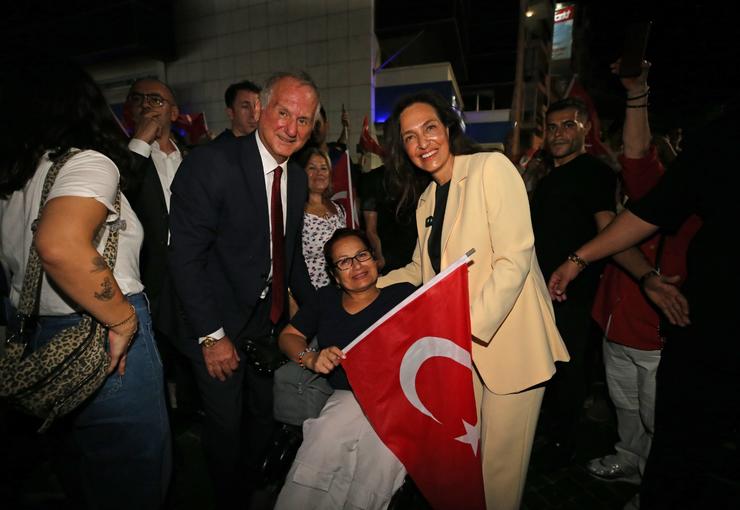 Karşıyaka Belediyesi tarafından 30 Ağustos Zafer Bayramı’nın 104. yılı onuruna
