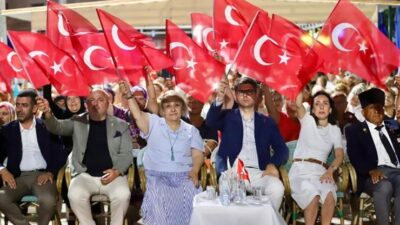 Menderes Belediyesi, 29-30 Ağustos tarihlerinden Zafer Bayramı kutlamaları gerçekleştirdi. Binler