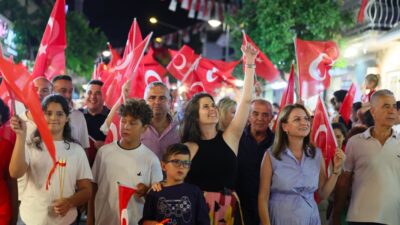 Çeşme’de 30 Ağustos Zafer Bayramı, düzenlenen tören ve etkinliklerle büyük