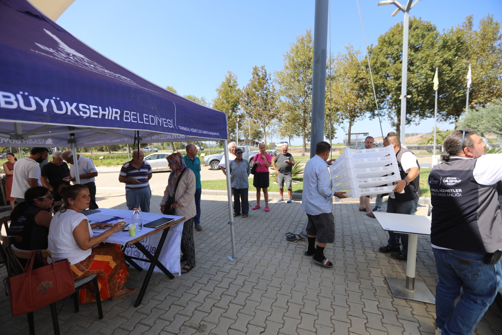 İzmir Büyükşehir Belediyesi, Efes Selçuk’ta tarımsal üretimin güçlendirilmesi ve üreticilerin