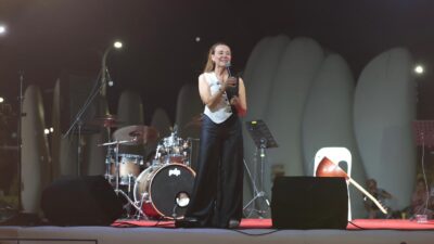 104 yıllık zaferin gururu Karantina Meydanı’nı sardı