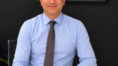 Çok uzun yıllardır büyük bir inançla, hiçbir karşılık beklemeden Cumhuriyet