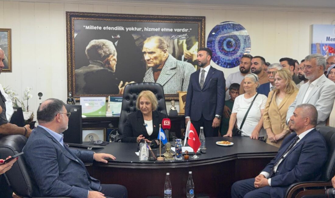 İZMİR – Menderes Belediyesi’nde başkanvekilliği seçiminin ardından yeni dönem başladı.