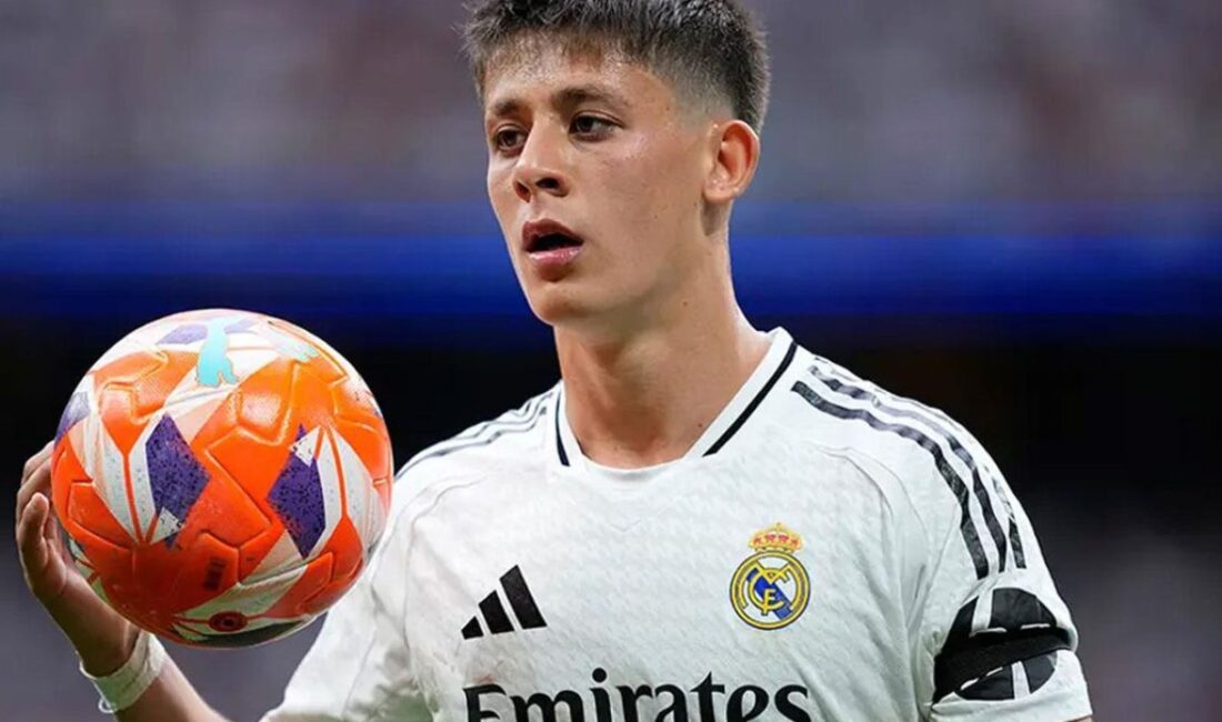 Real Madrid'in Schalke'yi 3-0 mağlup ettiği hazırlık maçında kendilerini "Arda