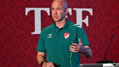 Merkez Hakem Kurulu Elit Hakem Direktörü Anthony Taylor'ın Fenerbahçe'nin penaltı