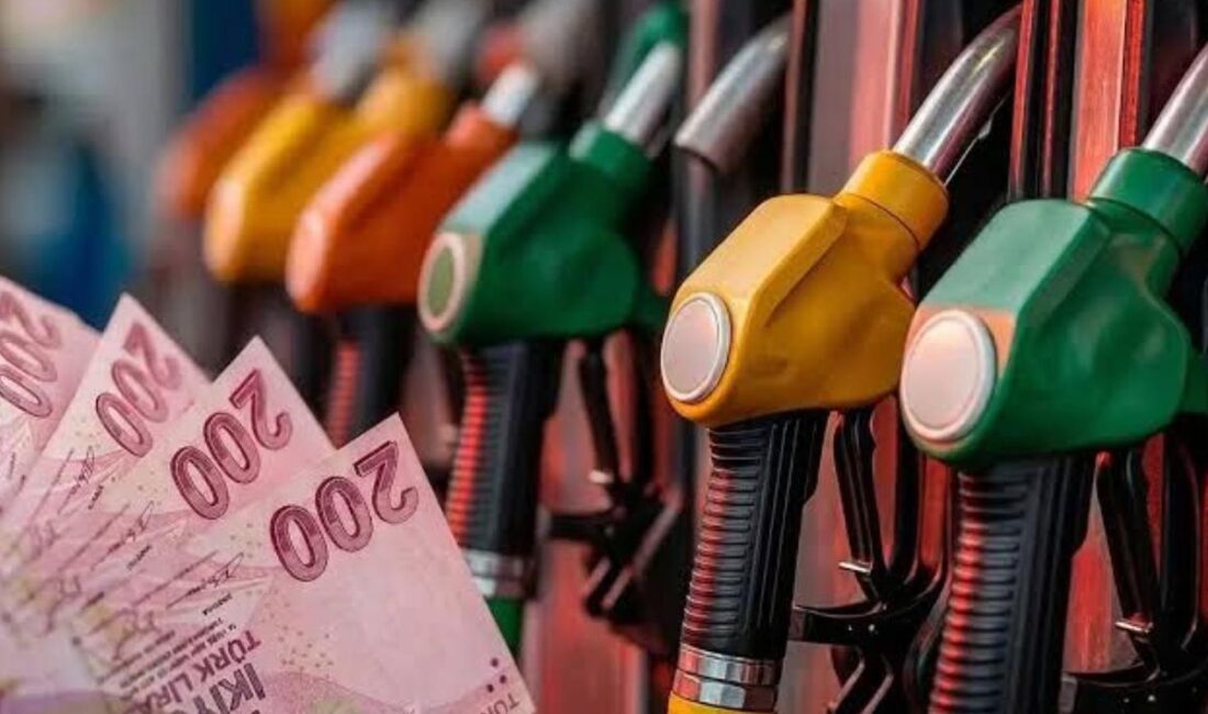 Küresel piyasalardaki dalgalanmalar nedeniyle akaryakıt fiyatlarına yeni bir zam bekleniyor.