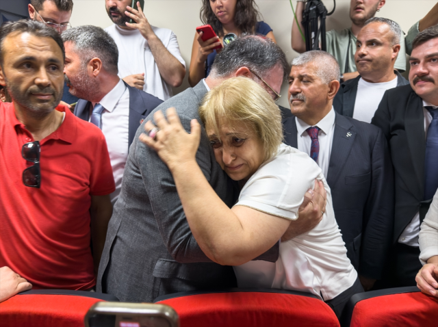 Cumhurbaşkanı Recep Tayyip Erdoğan, Menderes Belediye Başkan Vekilliği seçimini kazanan