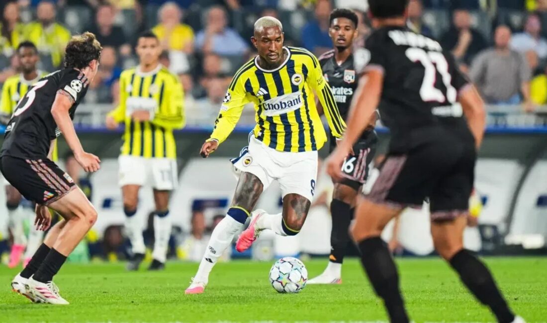 Fenerbahçe, UEFA Şampiyonlar Ligi play-off turu ilk karşılaşmasında evinde ağırladığı