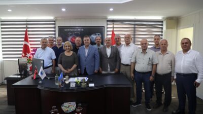 İzmir Şoförler ve Otomobilciler Esnaf Odası Başkanı Erkan Özkan ve