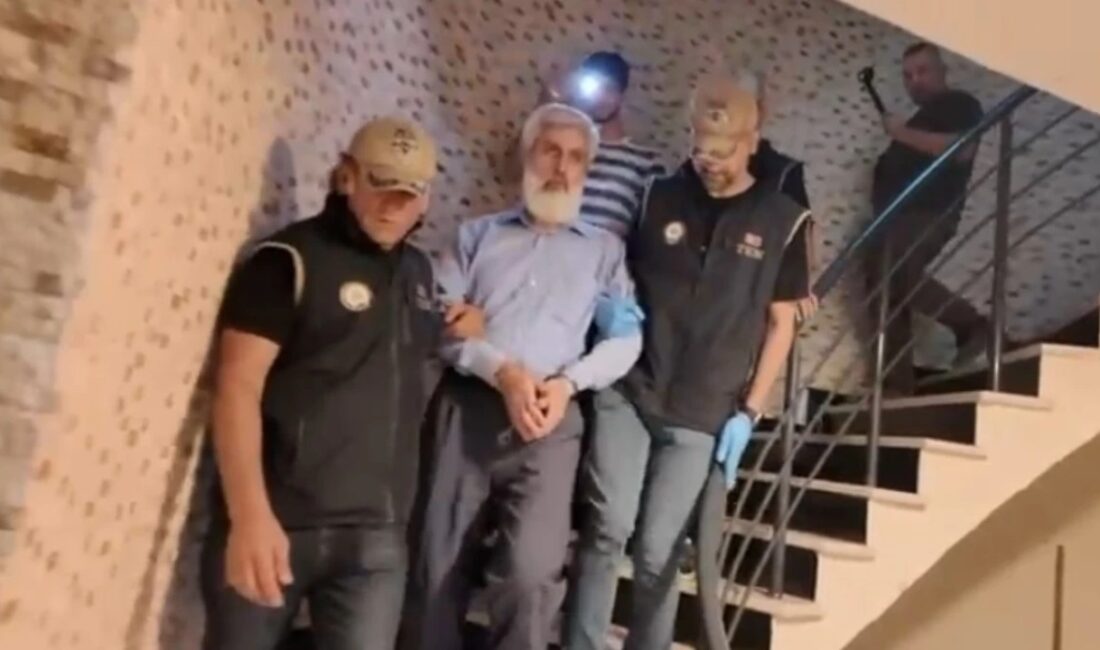 Adana'da Furkan Vakfı'na yönelik düzenlenen operasyonda Kurucu Başkan Alparslan Kuytul