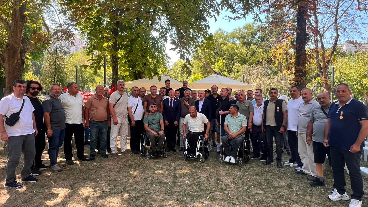 38 gündür eşit özlük hakkı talebiyle Güvenpark’ta oturma eylemi yapan