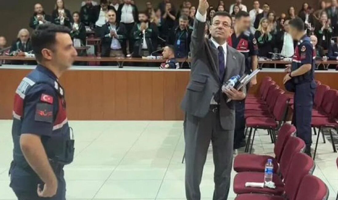 İBB’ye yönelik yolsuzluk soruşturması kapsamında 53’ü tutuklu 414 sanığın yargılandığı