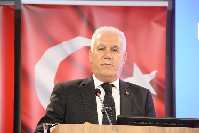 Tutuklanmasının ardından Bursa Büyükşehir Belediye Başkanlığı görevinden uzaklaştırılan Mustafa Bozbey,