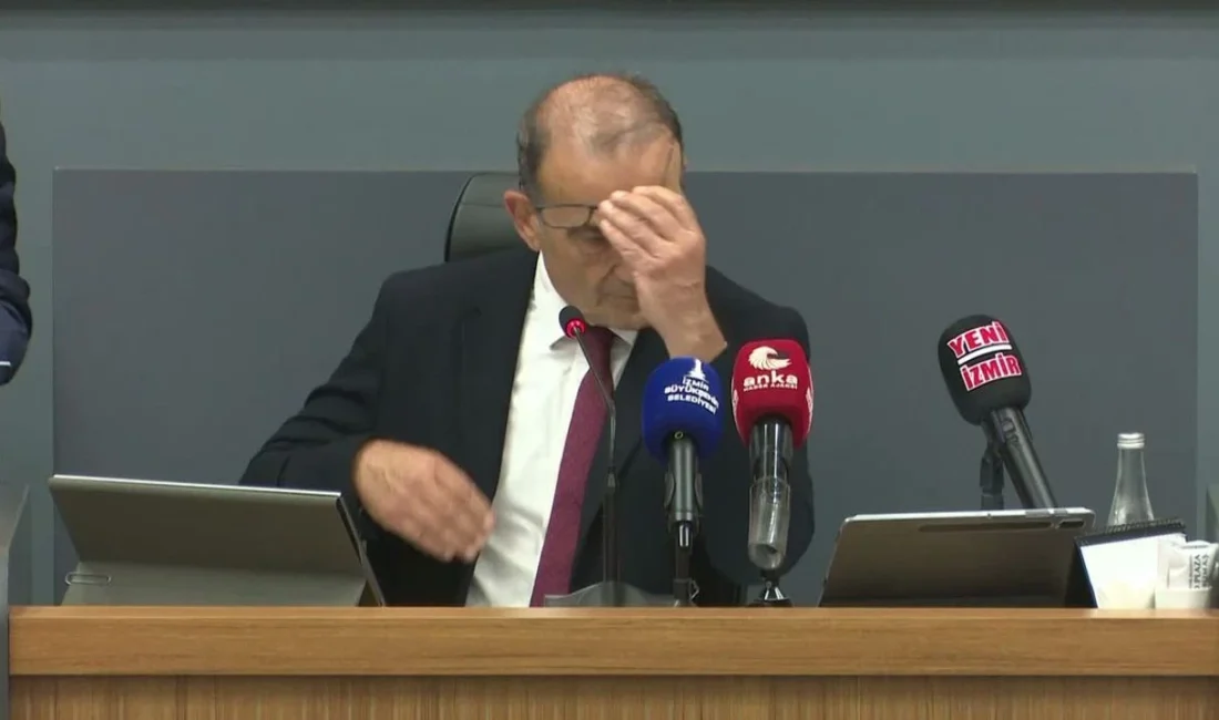 CHP’den istifalar sonrası İzmir Büyükşehir Belediye Meclisi’ndeki dağılım değişti. YENİ