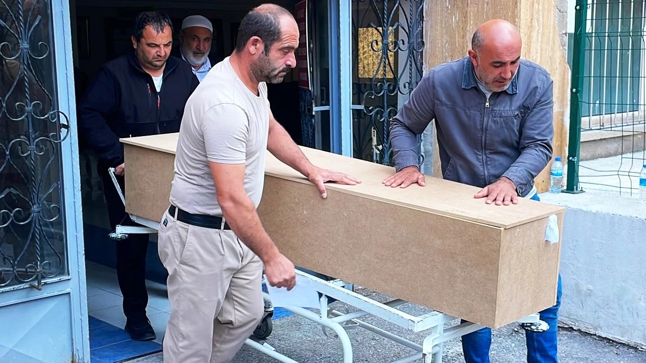 Sivas'ta Korkutan Bilanço: Kene Nedeniyle Can Kaybı 13'e Yükseldi!