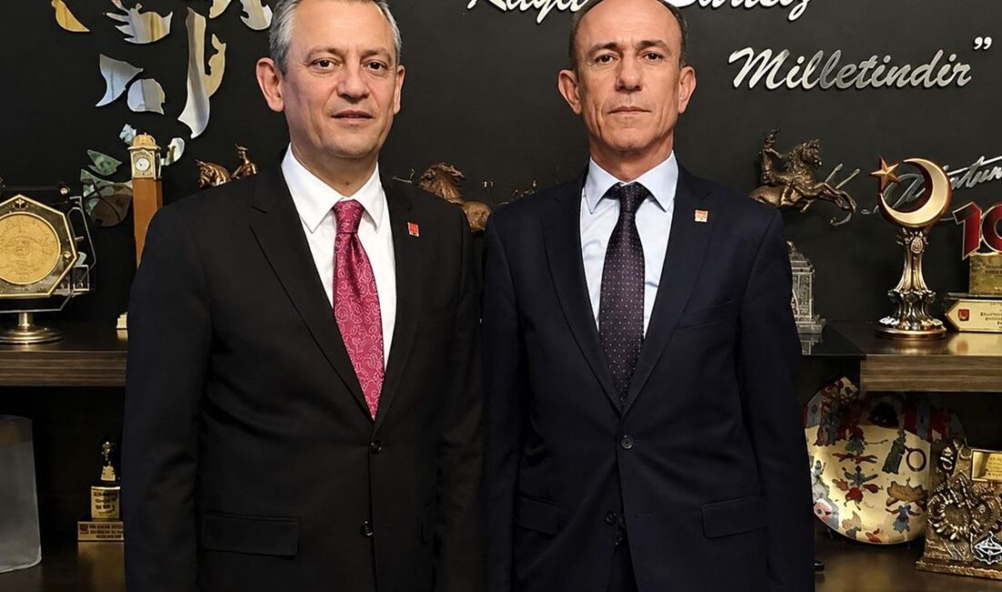 Gaziantep'te uğradığı bıçaklı saldırının ardından ameliyata alınan Yeni Parti Gaziantep