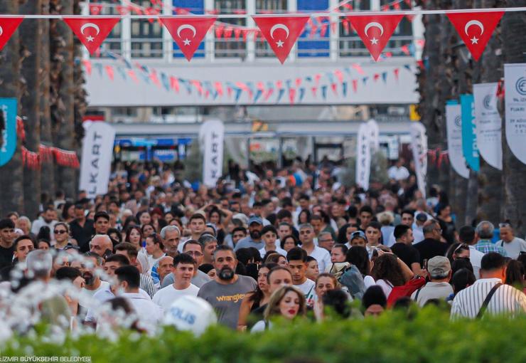 95. İzmir Enternasyonal Fuarı’nın (İEF) başlamasına sayılı günler kaldı. 5
