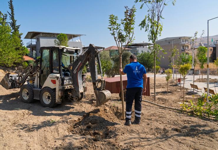 İzmir Büyükşehir Belediyesi, Çiğli Ahmet Efendi Mahallesi’nde atıl durumdaki bin