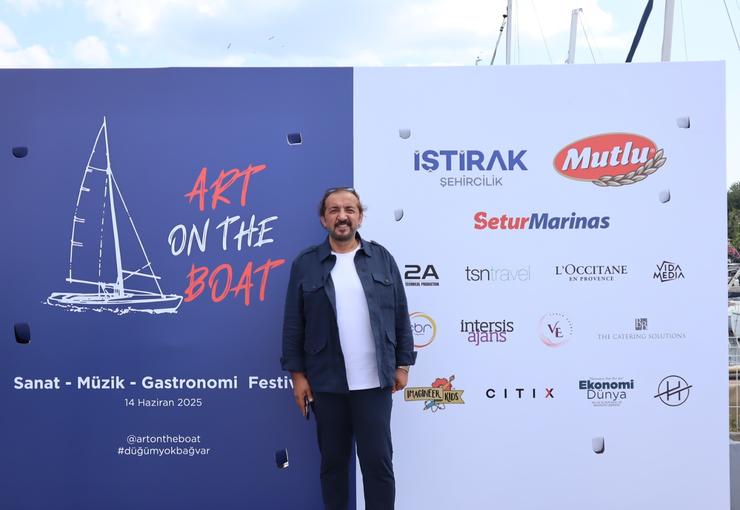 Ayvalık Belediyesi’nin katkılarıyla; Art on the Boat, “Reborn” temasıyla 5