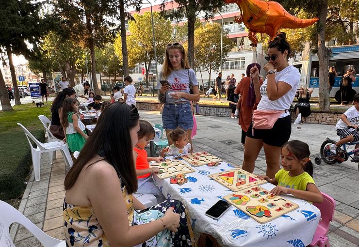 Konaklı çocukların sokaklarda özgürce oyun oynayabilmelerini sağlayan Mutlu Çocuklar Sokağı