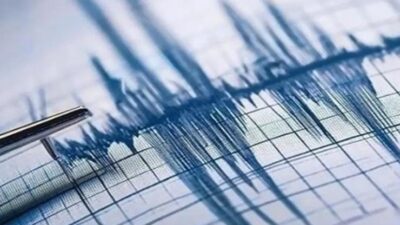 AFAD, saat 13.20'de merkezüssü Manisa'nın Yunusemre ilçesi olan 3,7 büyüklüğünde