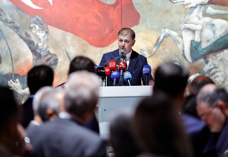 İzmir Büyükşehir Belediyesi ev sahipliğinde, İZFAŞ tarafından düzenlenen 95. İzmir